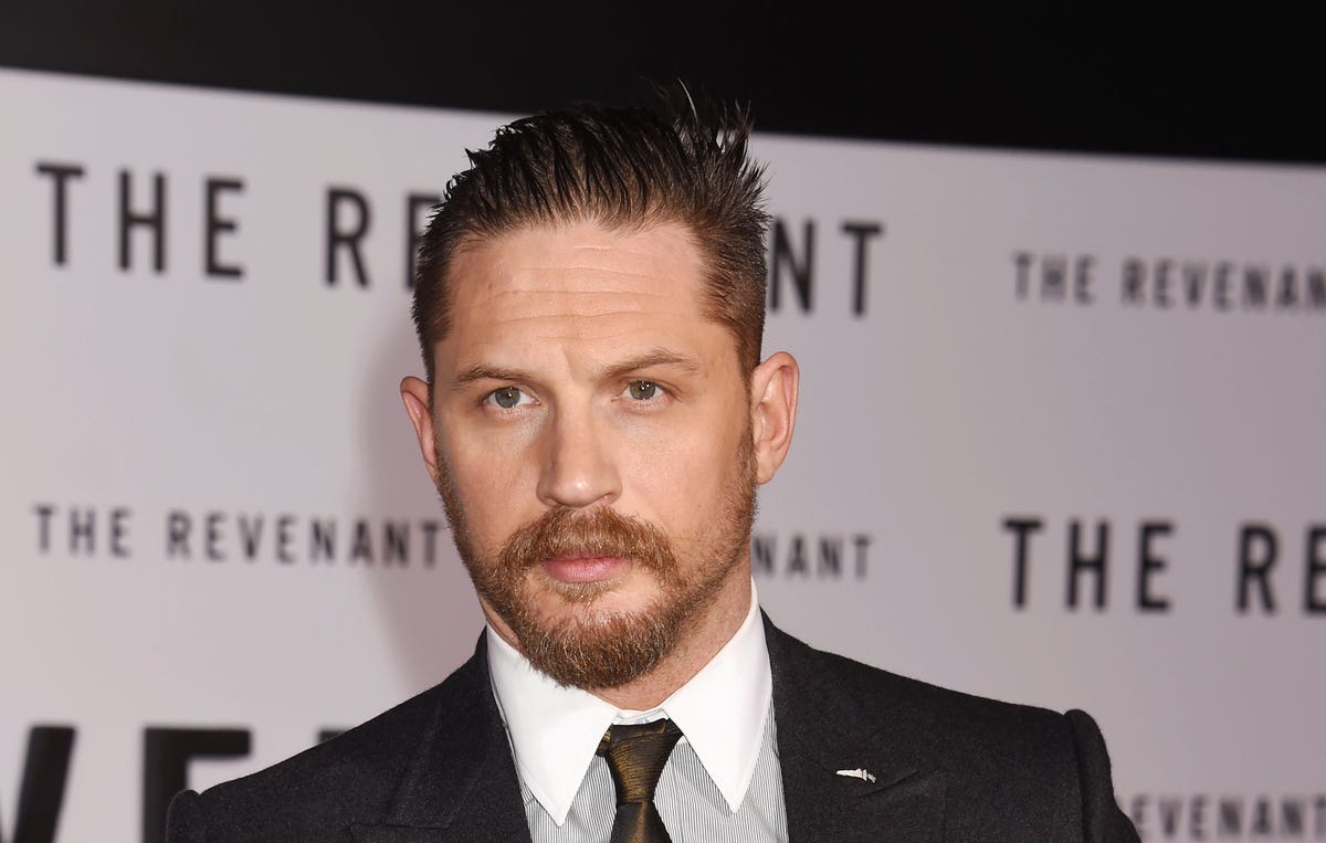 Tom Hardy Reportedly Chases And Catches Moped Thief Mens Health 