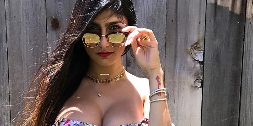 Mia Khalifa Answers 7 Of Your Most Googled Sex Questions | Men's ...