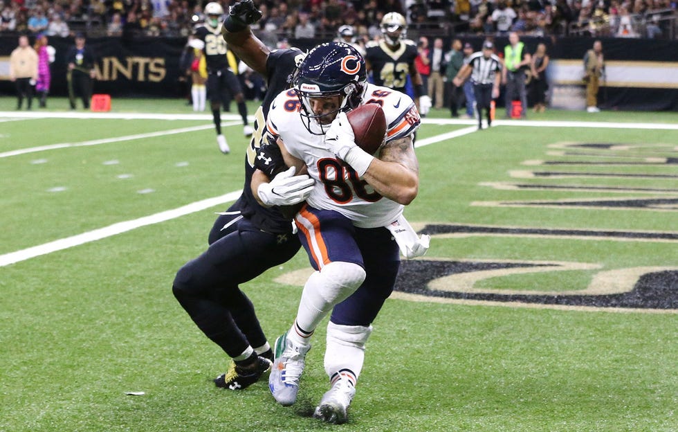 Zach Miller Suffers Horrifying Leg Injury During NFL Game | Men’s Health