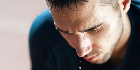do men sweat more than women