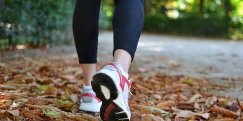 4 Walking Workouts That Blast Calories In 10 Minutes Or Less