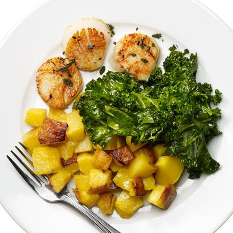 Seared Scallops with Lemon Juice and Sage