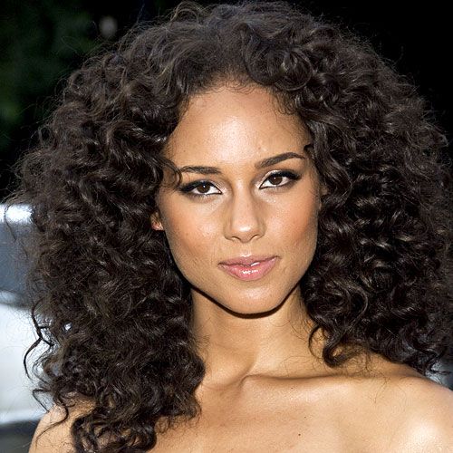 11 Celebs Who Should Wear Their Hair Curly More Often