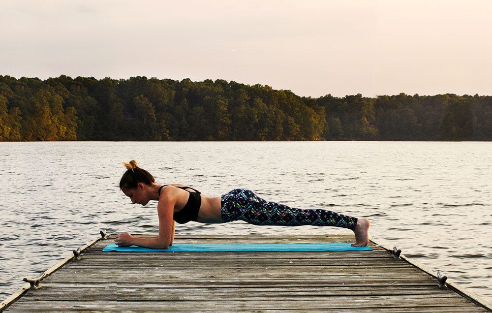 this-is-how-long-you-really-need-to-hold-a-plank-to-see-results-women