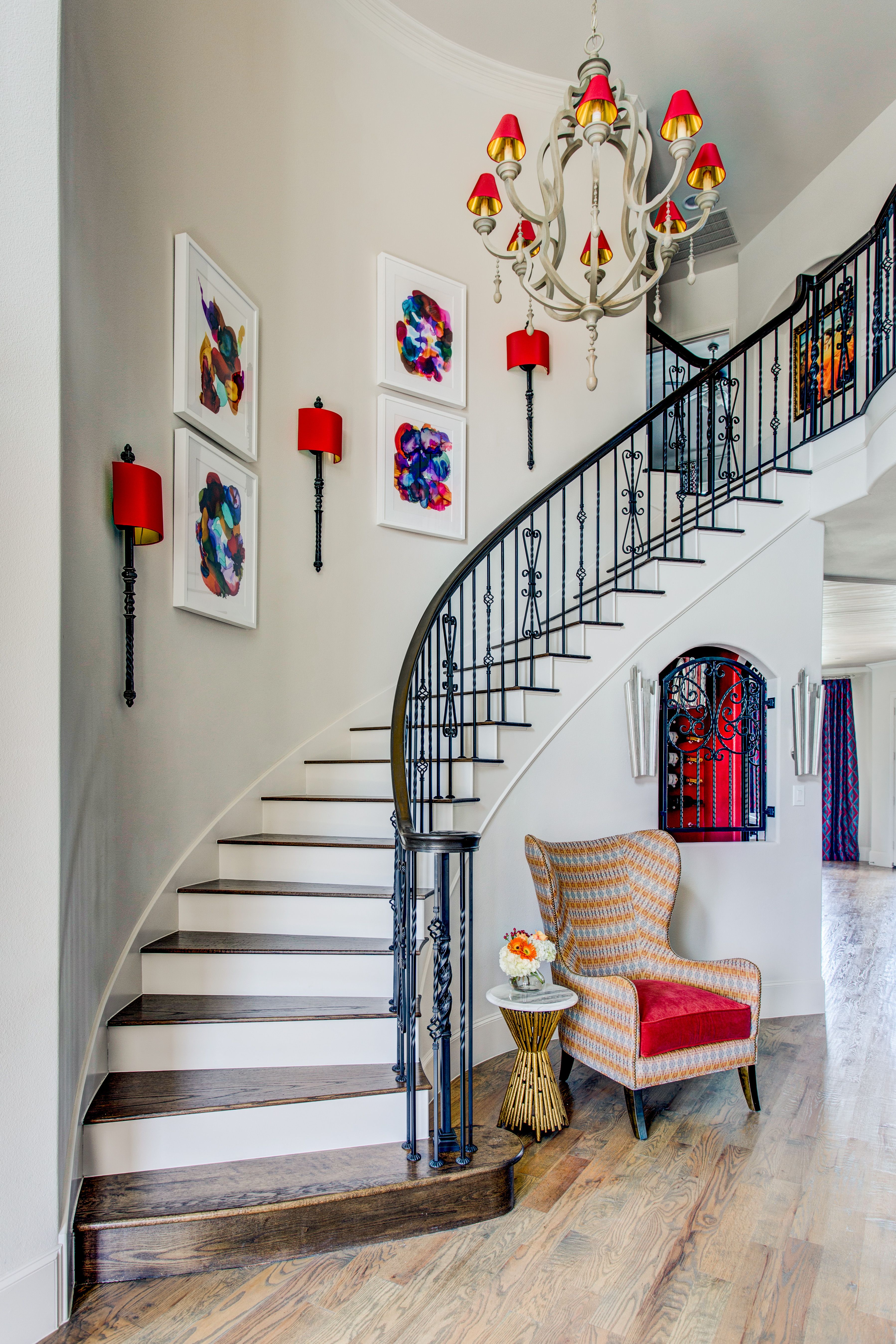 27 Stylish Staircase Decorating Ideas How To Decorate Stairways