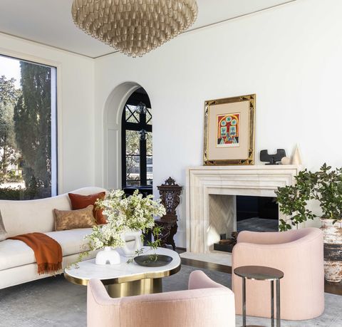 Designer Nina Magon Turned a Spec Home into a Vibrant Oasis