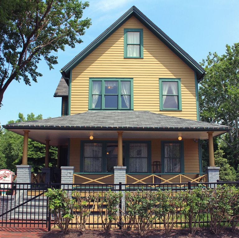 The 'Christmas Story' House Details - How to Visit the House from 'A Christmas Story' Movie