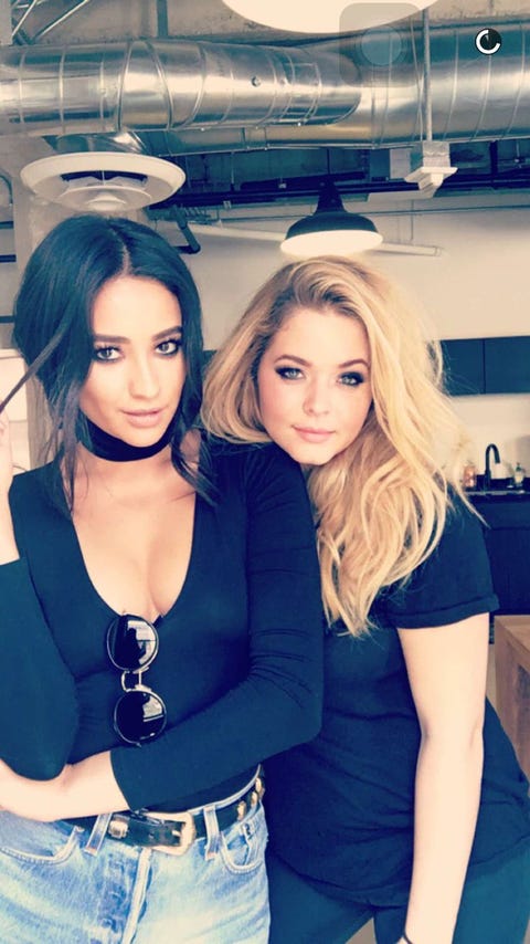 Sasha Pieterse Reveals What Happens To Ali And Emily S