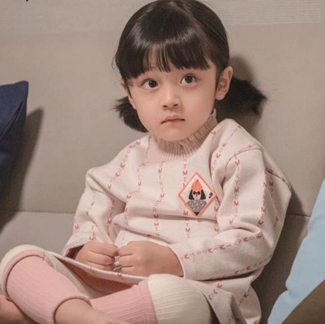 哈囉掰掰 我是鬼媽媽 金泰希五歲女兒居然是男兒身 男裝萌到讓人想要 抱緊處理 啦 哈囉掰掰 我是鬼媽媽 金泰希五歲女兒居然是男兒身 男裝萌到讓人想要 抱緊處理 啦