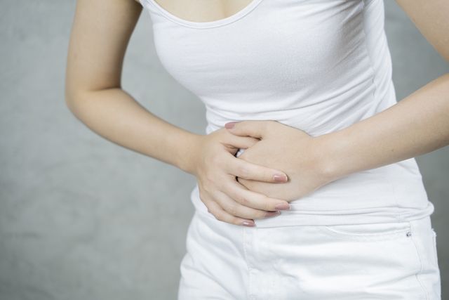 abdominal pain in a woman