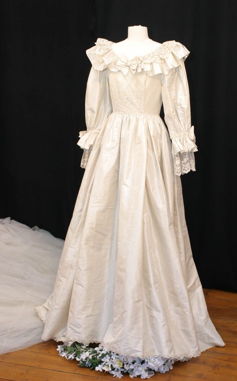 Lady Diana aveva un secondo abito da sposa (segretissimo) Lady Diana aveva un secondo abito da sposa (segretissimo)