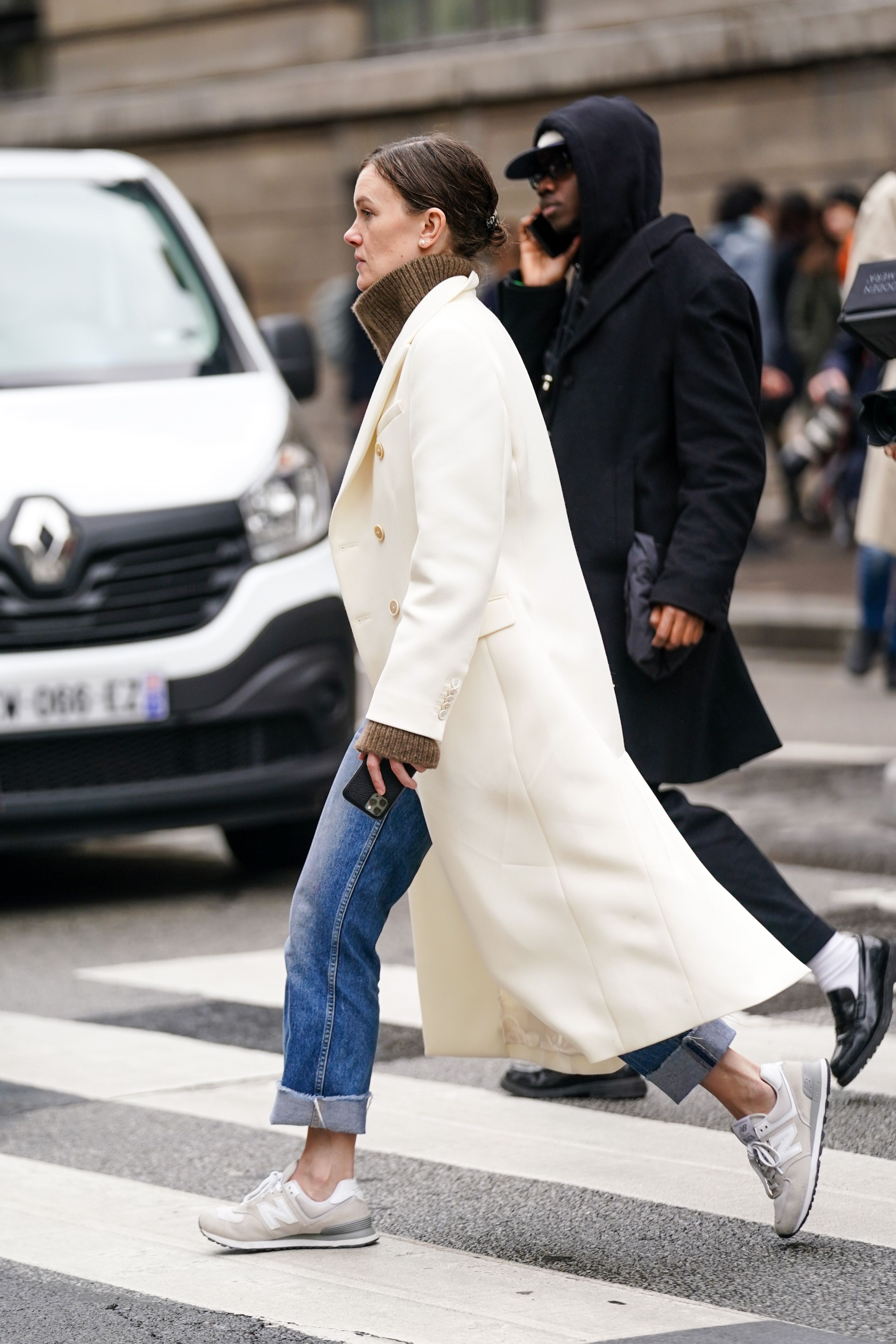 Cómo Lucir Un Abrigo Blanco: La Prenda Más Elegante Del Invierno