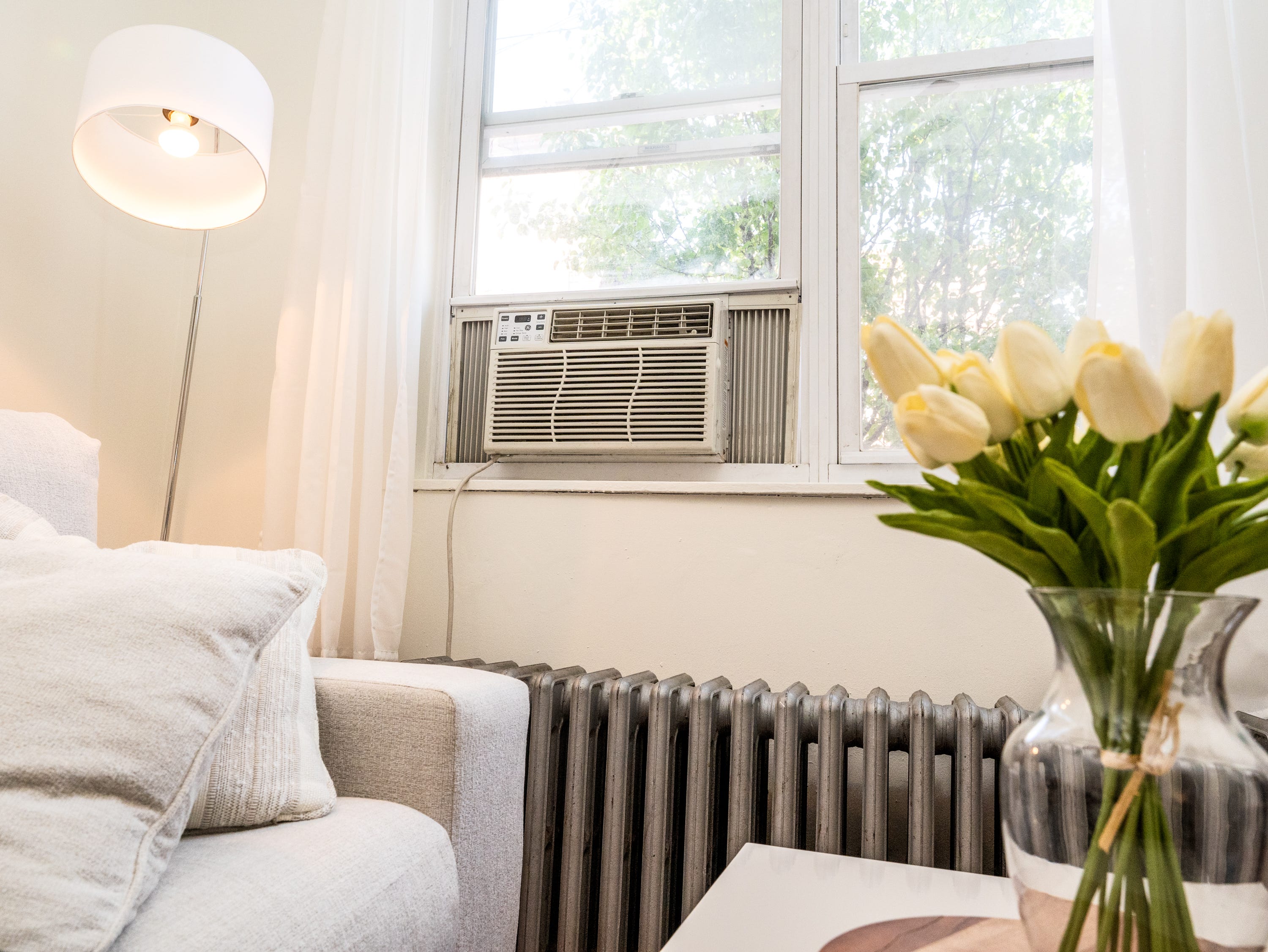 No Central Air? No Sweat. Our Favorite Window Air Conditioners Are Easy to Install.