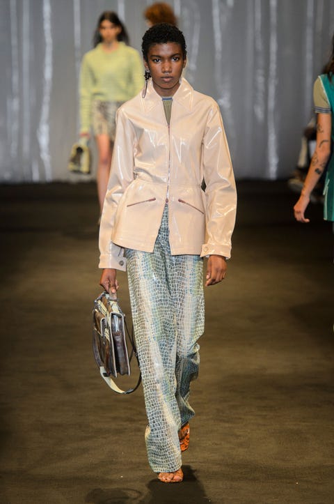 Acne Studios SS18 Runway Show - Acne Studios Collection Fashion Week ...