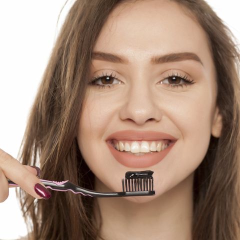 Does activated charcoal work for teeth whitening