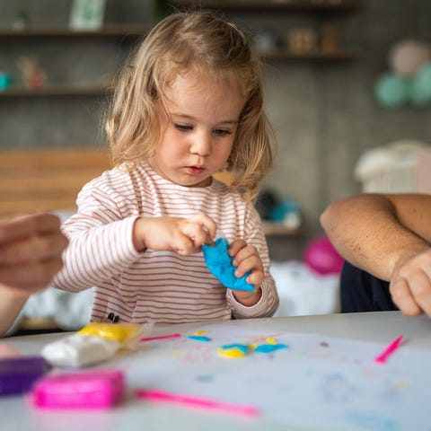 17 Activities For Toddlers — How to Entertain Toddlers