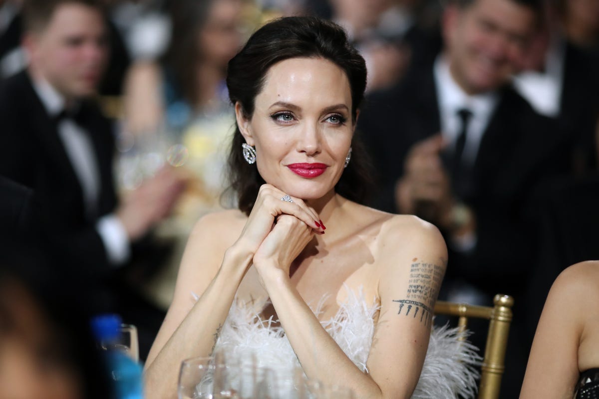 Angelina Jolie calls daughter Zahara extraordinary African woman