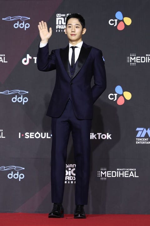 スーツが似合うイケメン選手権 ヒョンビンやパク ソジュンなど韓国人俳優top15を勝手にランキング Elle エル デジタル スーツが似合うイケメン選手権 ヒョンビンやパク ソジュンなど韓国人俳優top15を勝手にランキング Elle エル デジタル