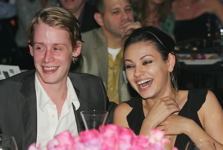 Mila Kunis dan Macaulay Culkin 