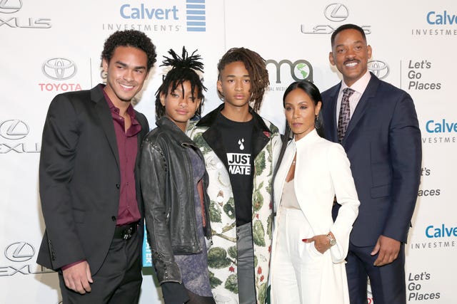 Environmental Media Association Hosts Its 26th Annual EMA Awards Presented By Toyota, Lexus And Calvert - Red Carpet