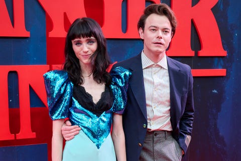 Las parejas en la vida real de los actores de Stranger Things Las parejas en la vida real de los actores de Stranger Things
