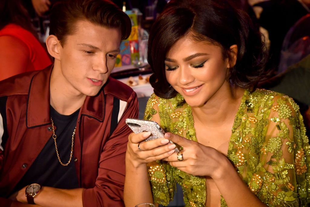 Signs That Zendaya And Tom Holland Are Dating Zendaya And Tom