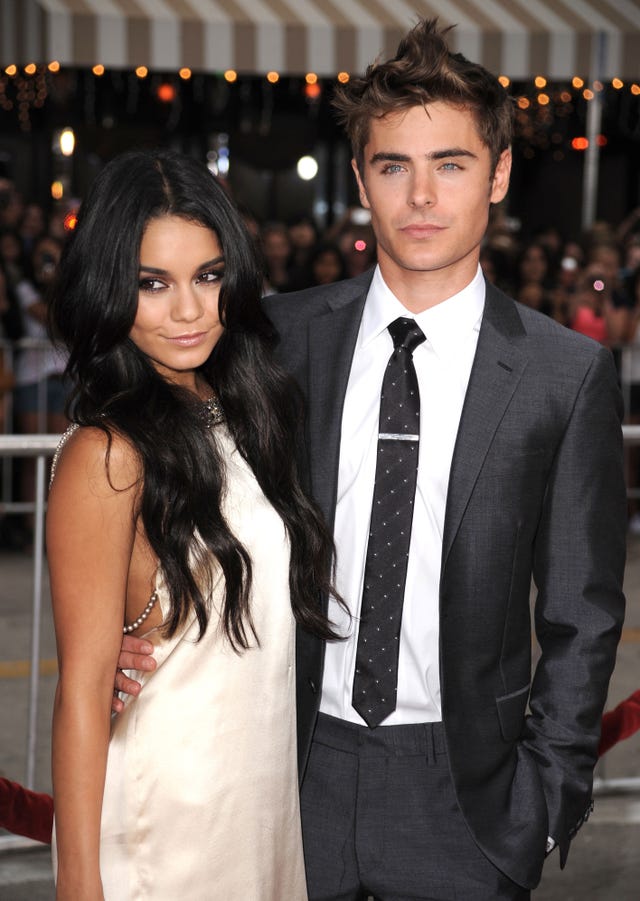 Zac Efron i Vanessa Hudgens w 'Charlie St.Cloud' Los Angeles Premiere - Arrivals'Charlie St. Cloud' Los Angeles Premiere - Arrivals