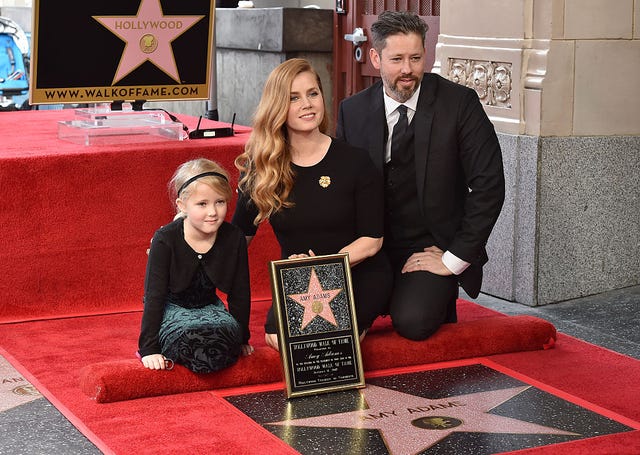 Amy Adams fue honrada con una estrella en el Paseo de la Fama de Hollywood