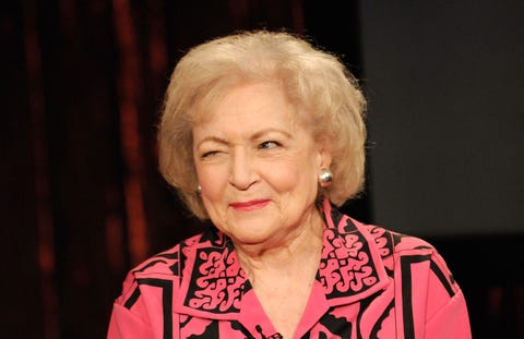 betty white visits fuse's "no 1 countdown"   june 11, 2009