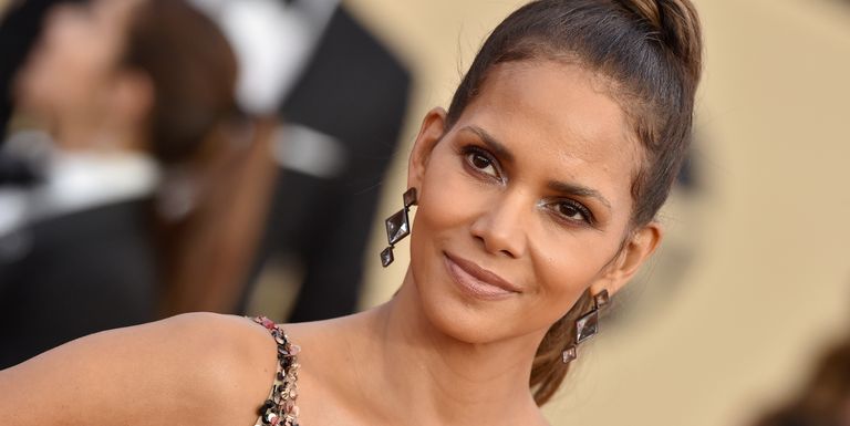 Halle Berry at 24th Annual Screen ActorsÊGuild Awards - Arrivals