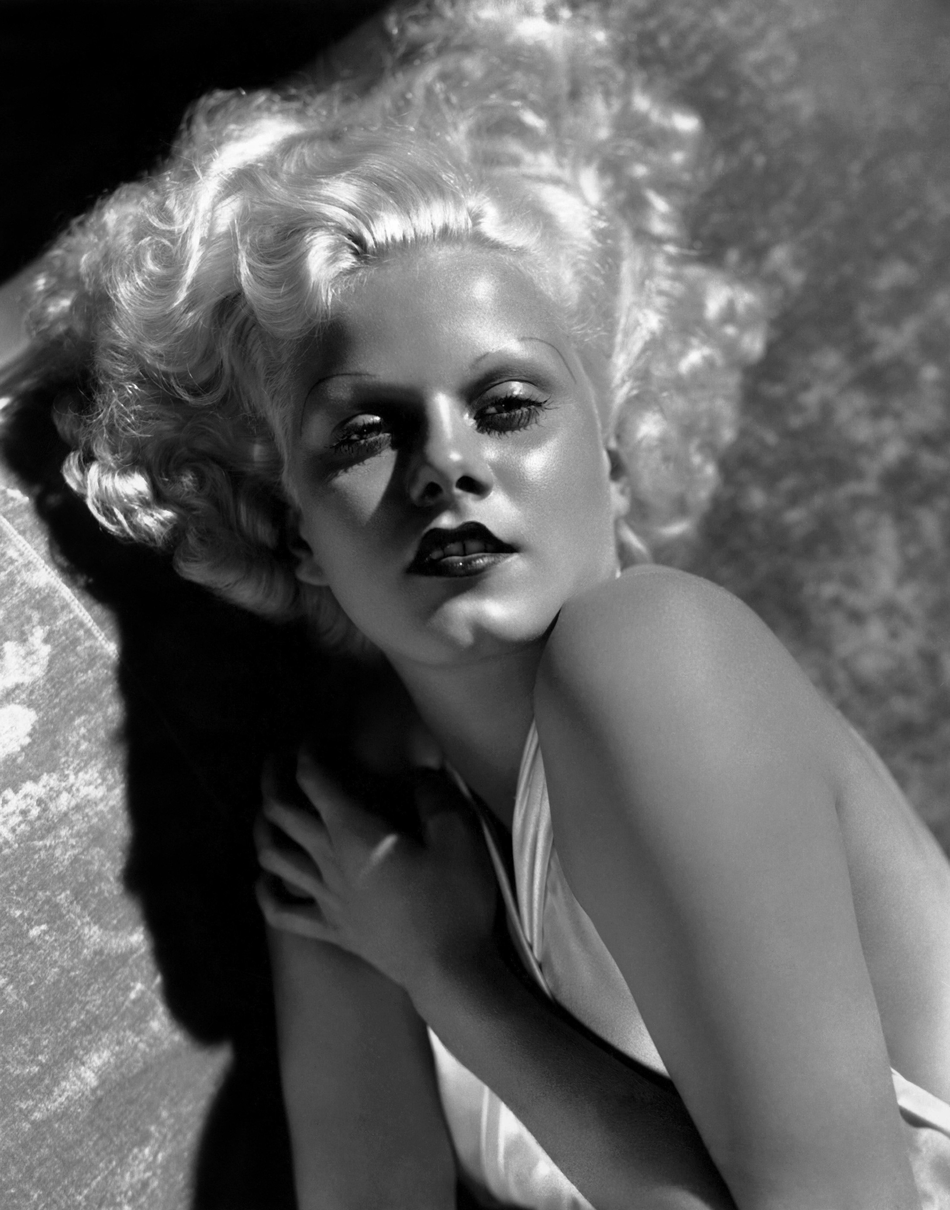 Whitney Thompson advise Mara Corday forecasting