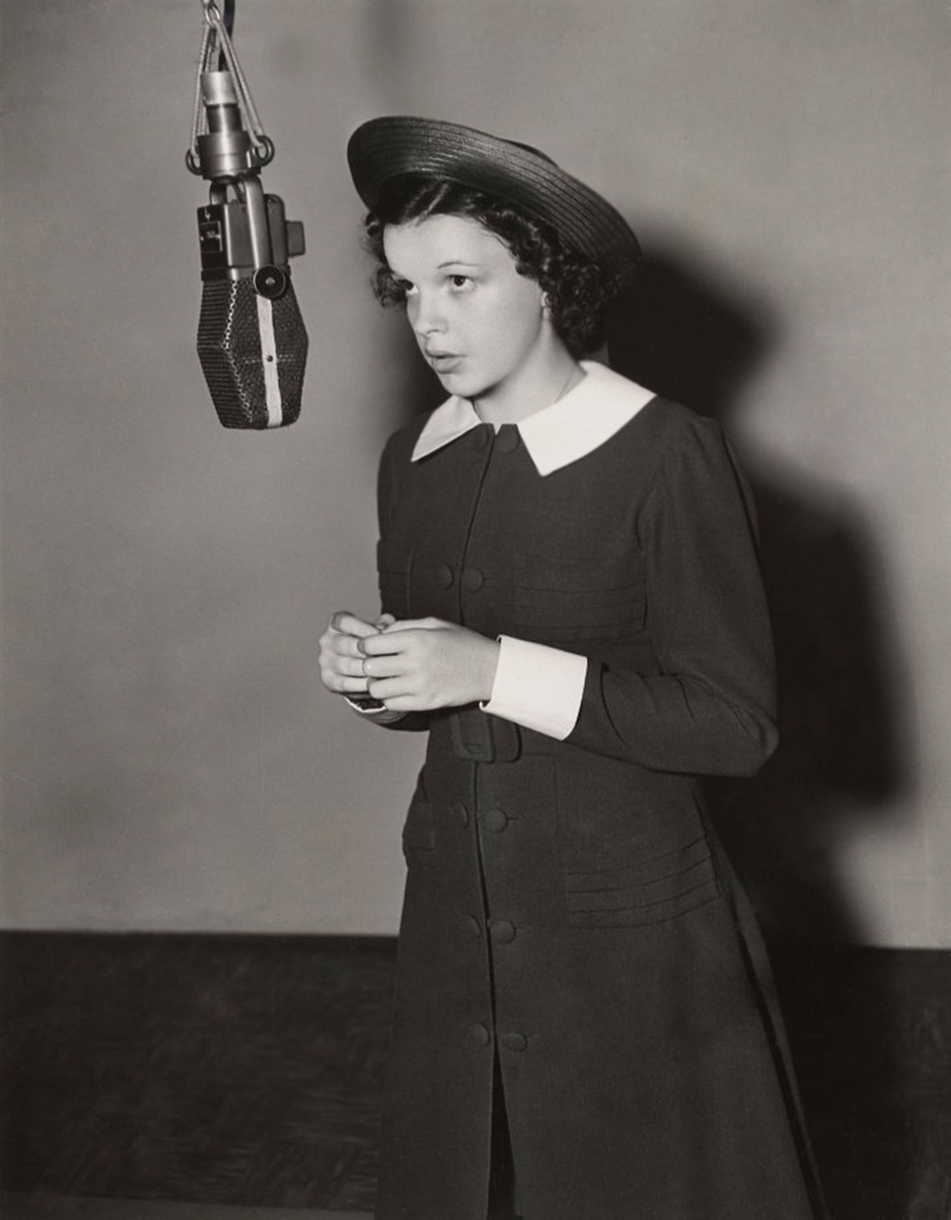 40 Rare Photos Of Judy Garland From The 20s Through The 60s