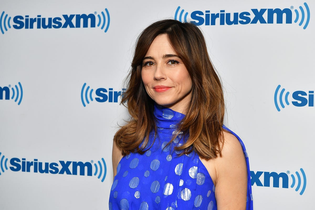 'Dead to Me' Star Linda Cardellini's Most Memorable Movies and TV Shows