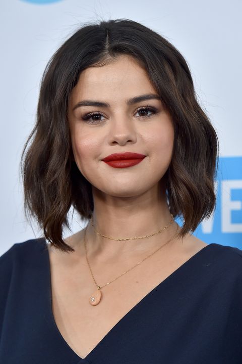 Short Curly Hair — Selena Gomez
