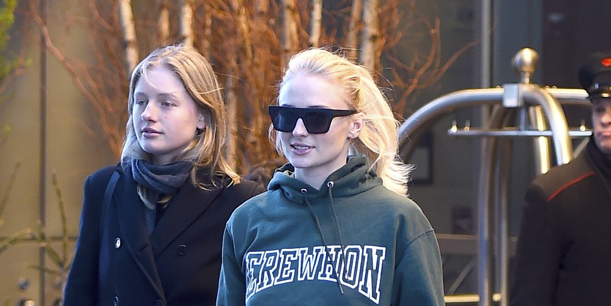 Sophie Turner Wore Louis Vuitton House Slippers Out In New York City