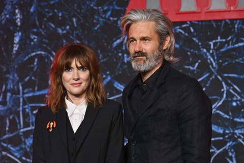 winona ryder and scott mackinlay premiere stranger things 4