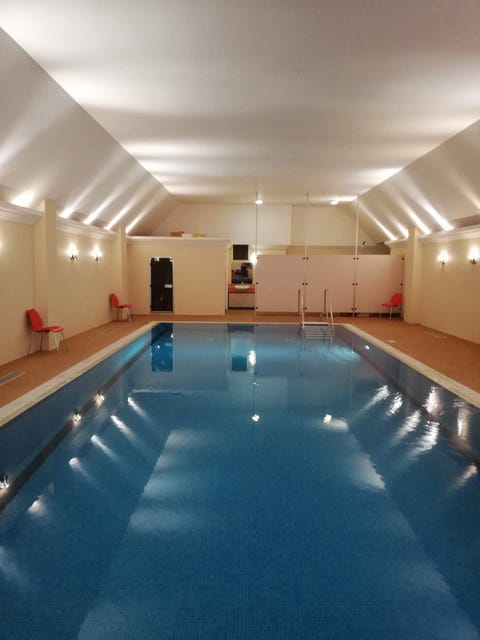 airbnbs with indoor pools near me