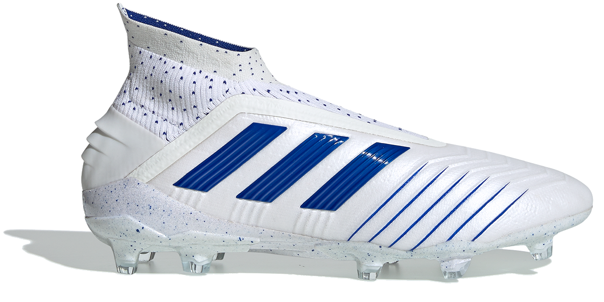 shoes for football players