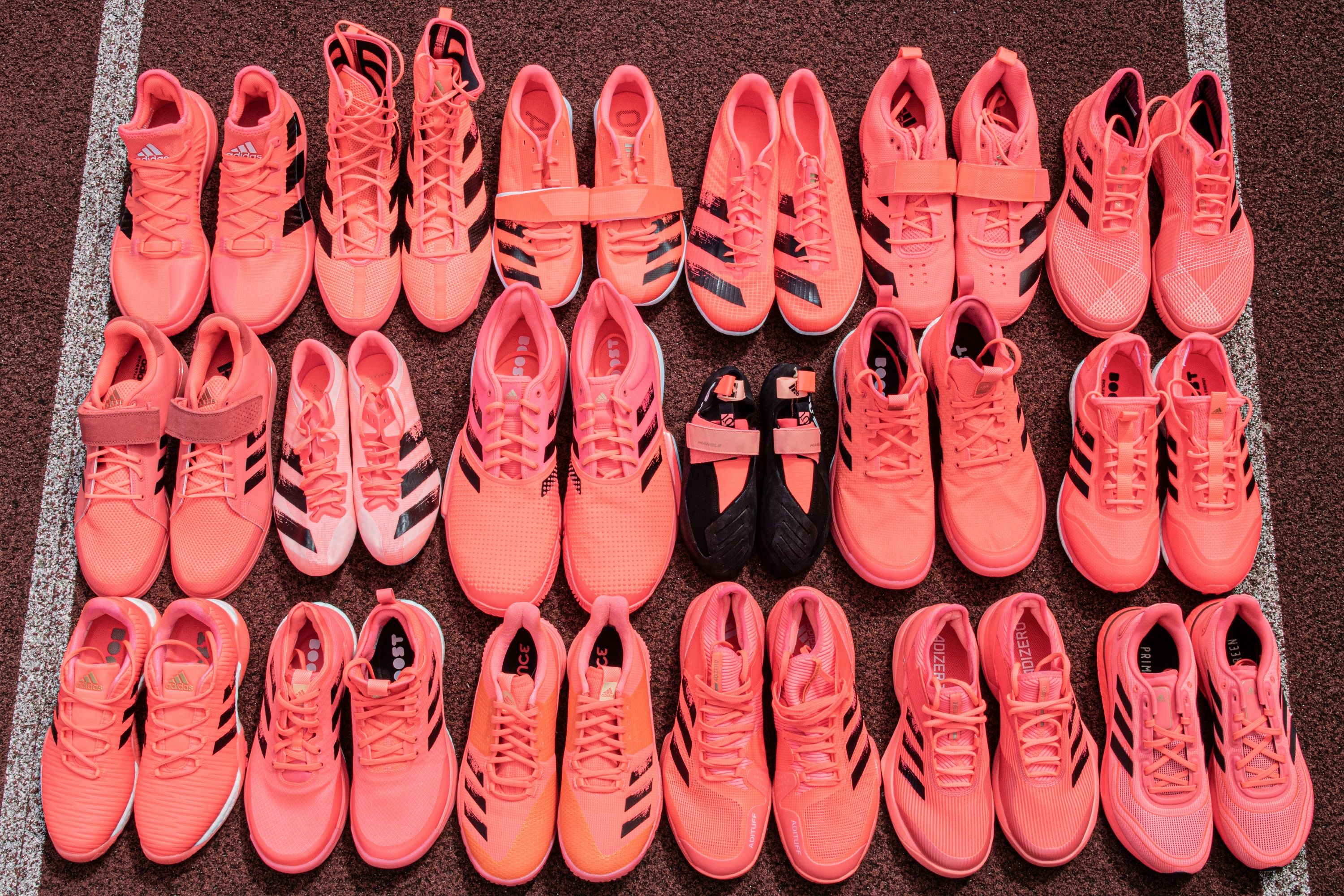 Estadístico Hueso Punto Adidas lanza 41 modelos de zapatillas rosas pensando en Tokio