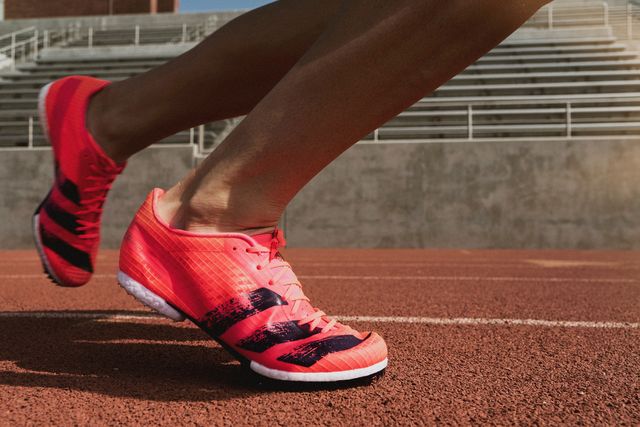 Adidas lanza modelos de zapatillas rosas pensando en Tokio