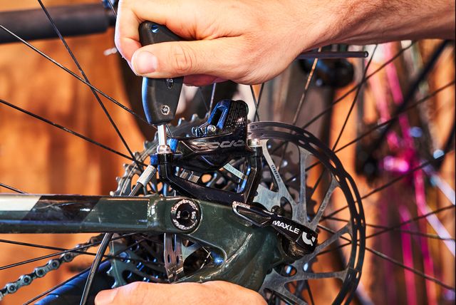 how to fix bike brakes
