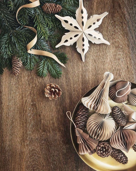 Adornos de Navidad: piñas y estrellas adornos de navidad piñas y estrellas