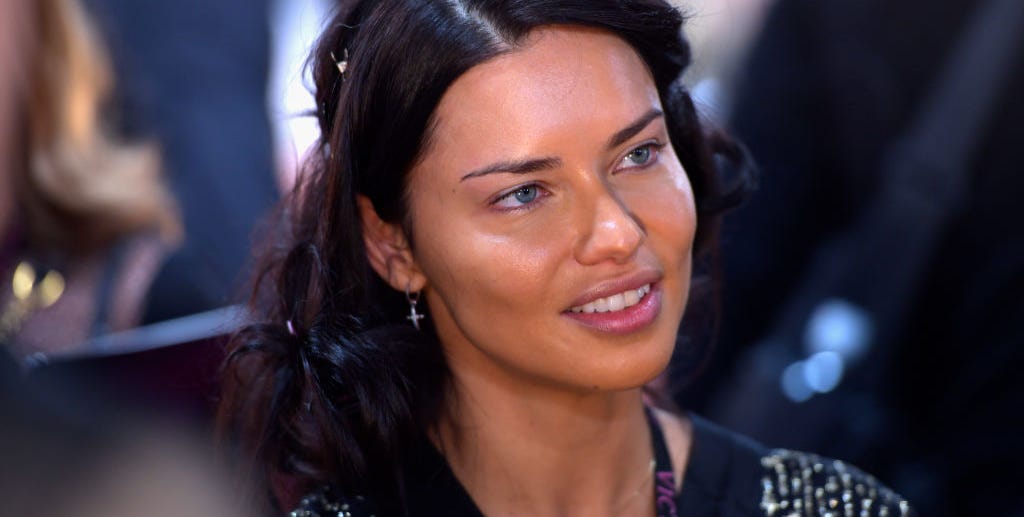 Watch Adriana Lima’s Tear-Filled Final Victoria’s Secret Fashion Show Walk