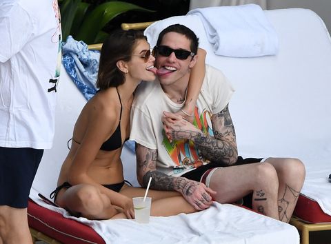 pete davidson and kaia gerber cant keep their tongues in their own mouths as they makeup by the pool in miami 23 nov 2019 pictured pete davidson kaia gerber photo credit mega themegaagencycom 1 888 505 6342