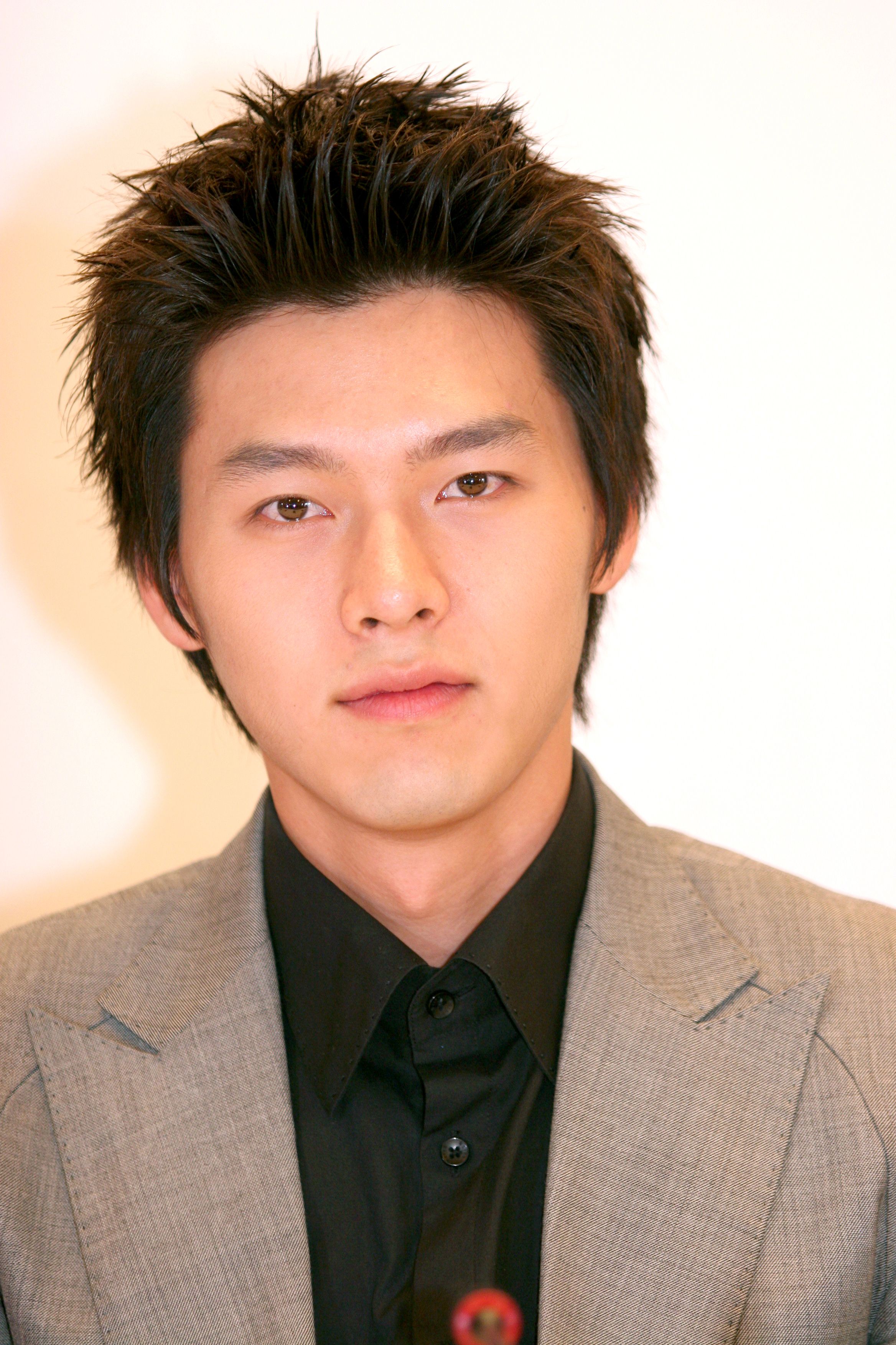 韓国俳優 祝40歳 愛の不時着 ヒョンビンの知っておきたいあるある検定18