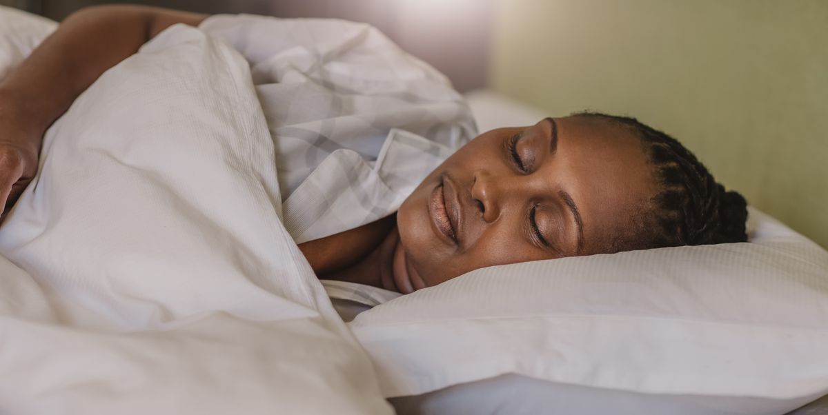 9 Best Sleep Sprays That Will Help You Fall and Stay Alseep