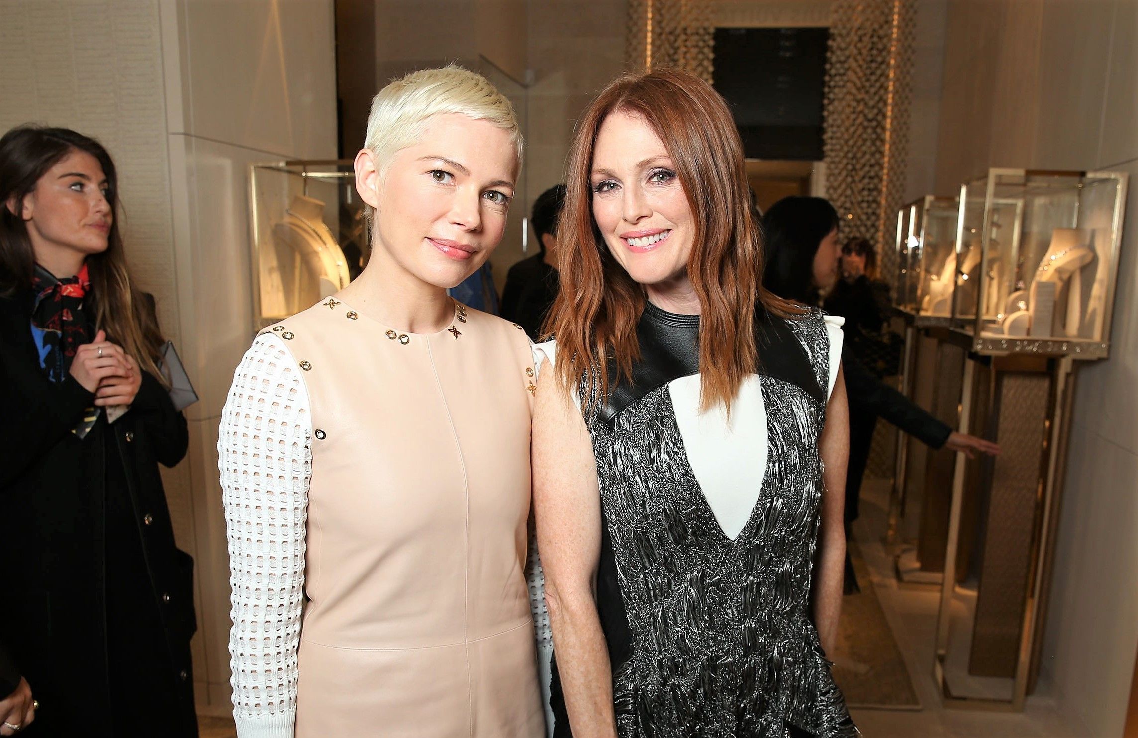 after-the-wedding-despues-de-la-boda-trailer-michelle-williams-julianne- moore-1559895441.jpg