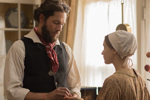 Zachary Levi (Jeremiah) and Sarah Gadon (Grace) in Alias Grace
NETFLIX