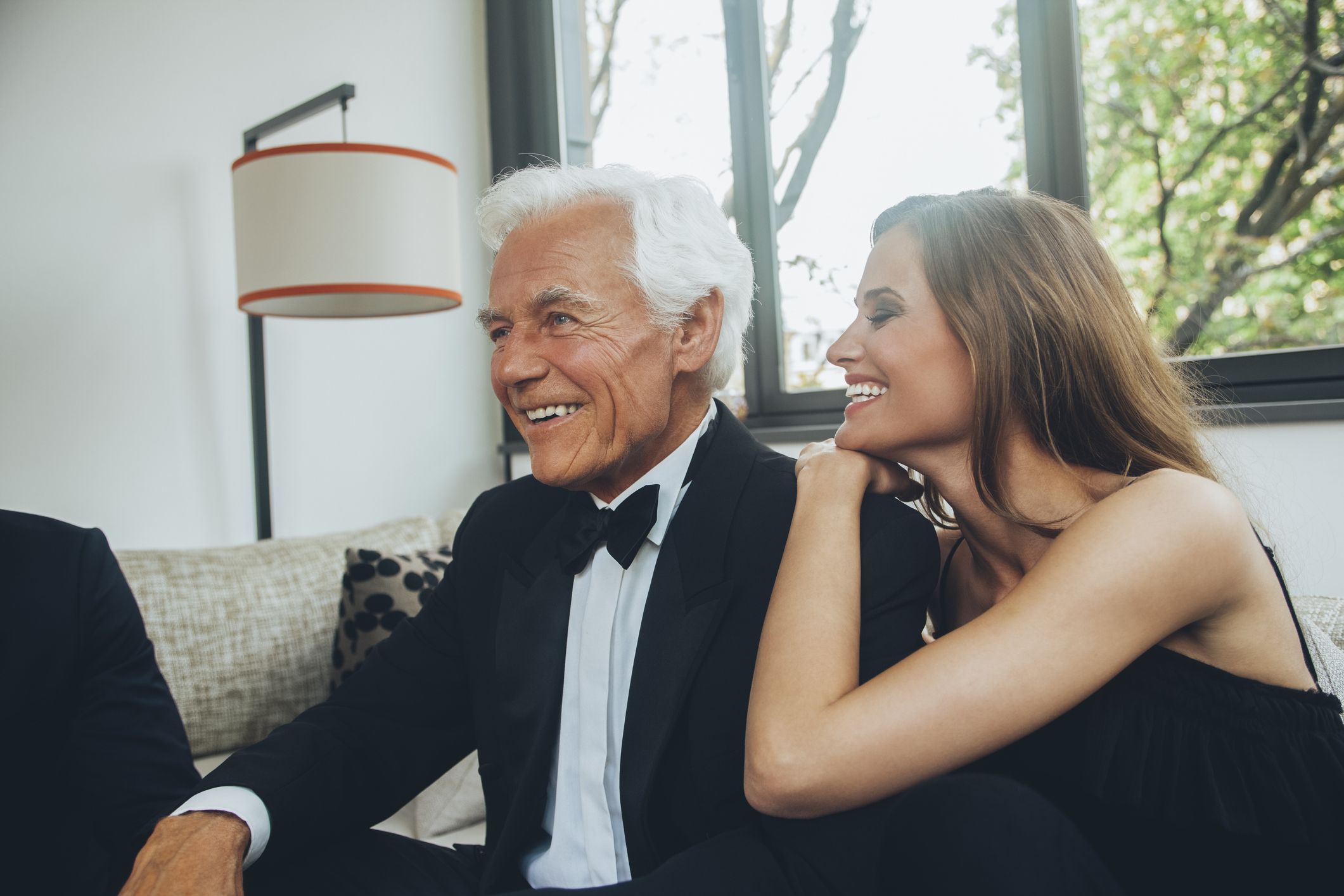 Age gap relationships - What it's like to be with an older man