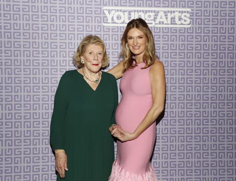 new york, new york   april 11 agnes gund and sarah arison attend the 2022 youngarts new york gala at the metropolitan museum on april 11, 2022 in new york city photo by astrid stawiarzgetty images for youngarts